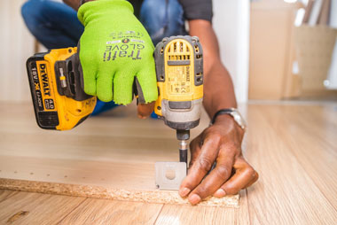 Installation fitting